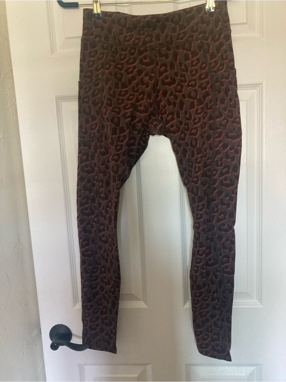 Pact Organic On The Go-To
Pocket Legging, Animal Print, Size Medium